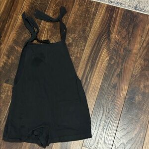SHEIN Black Tie-Strap Romper